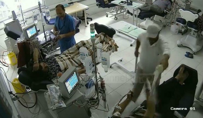 Un hombre provocó un incendio en un hospital y mató a dos pacientes