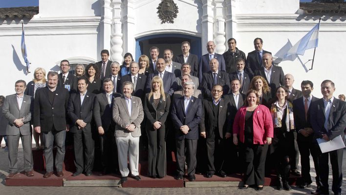 WEB-Reunión-del-Consejo-Federal-de-Salud_38381-1-708x400