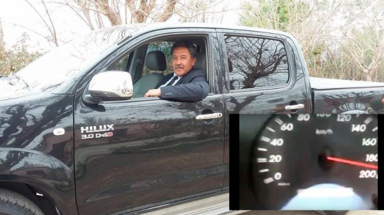 San Juan: Era director de transito y lo despidieron por filmarse manejando a 190km por hora