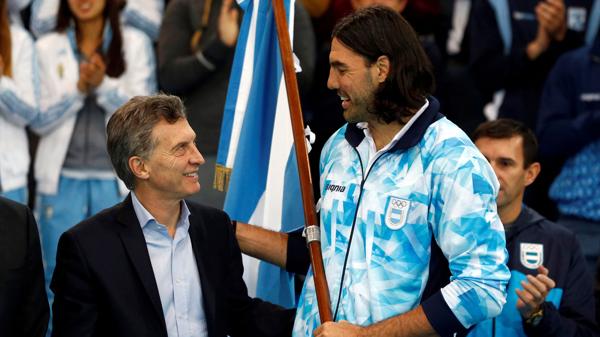 scola Luis Scola, abanderado de la delegación argentina.