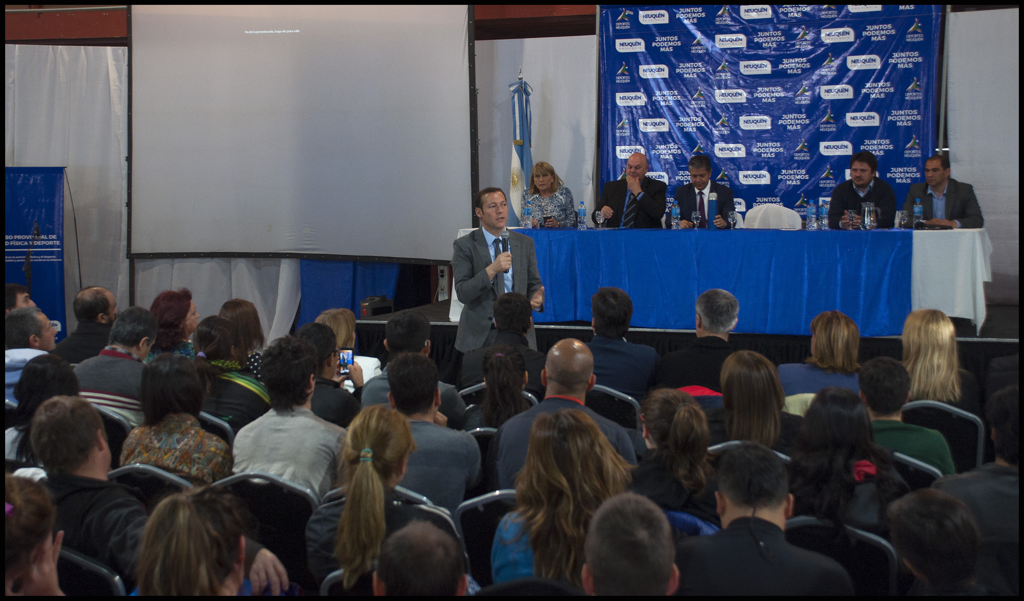 Neuquen 29-09-2016 El gobernador Omar Gutierrez en la apertura d