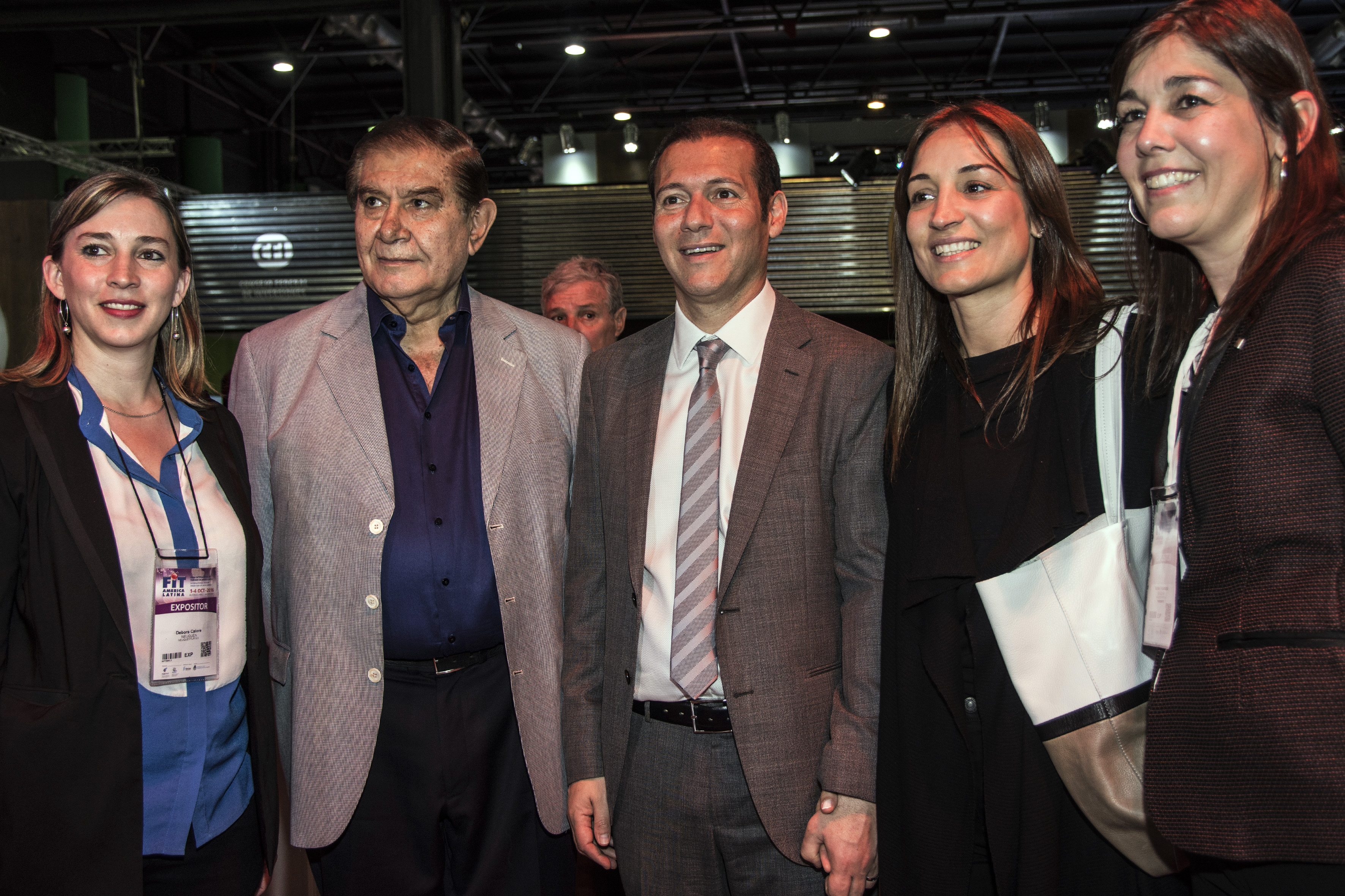Buenos Aires 01-10-2016 Gobernador Omar Gutierrez en Feria Inter