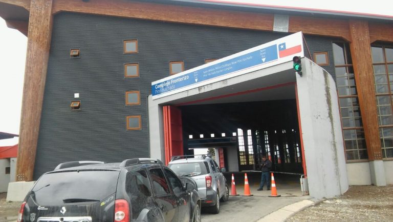 Continúan los cortes intermitentes en los pasos fronterizos de Chile