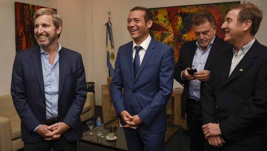 web-primera-el-gobernador-omar-gutierrez-recibio-a-rogelio-frigerio_sip6636-1024x580