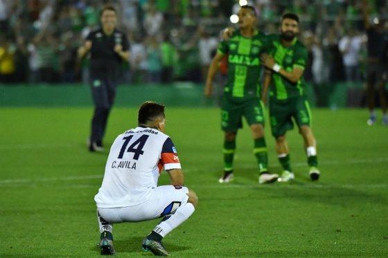 francisco-javier-velasquez-chapecoense-elimin-oacute-a-san-lorenzo-y-es-el-primer-finalista-de-la-copa-sudamericana