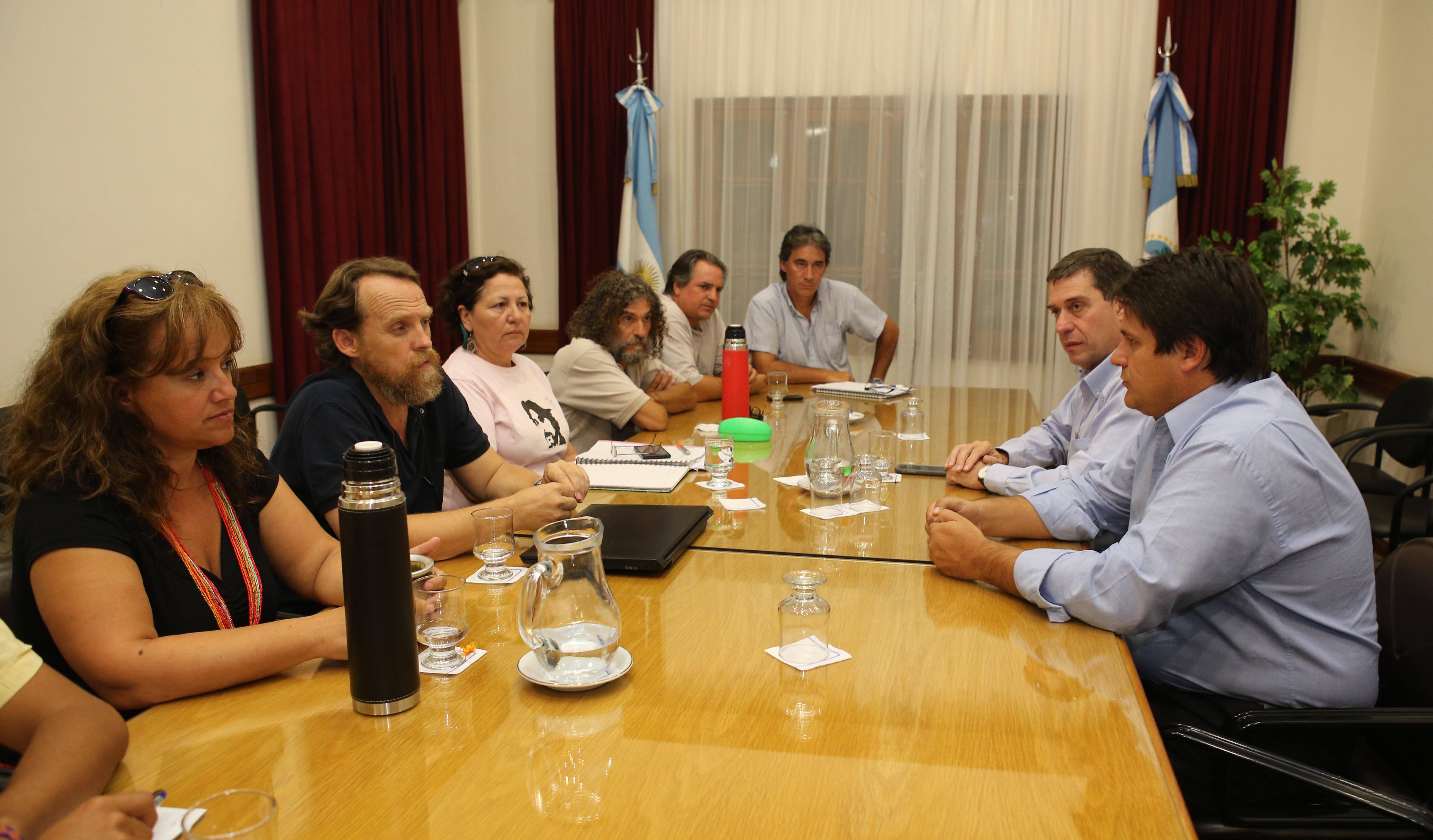 Neuquen 02-Marzo-2016... El Ministro Mariano Gaido se reunió Archivo