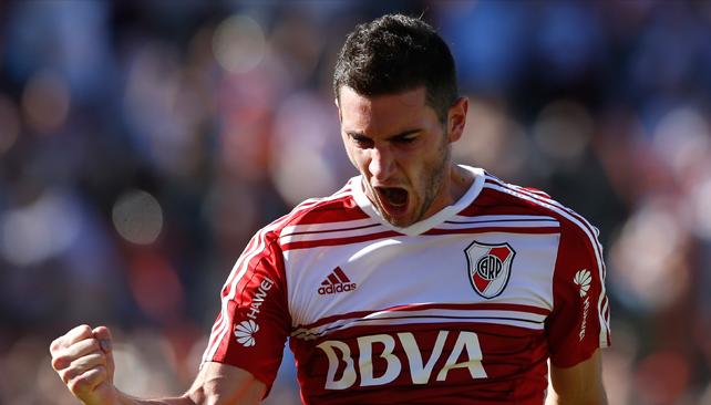 alario_festejo_river_0