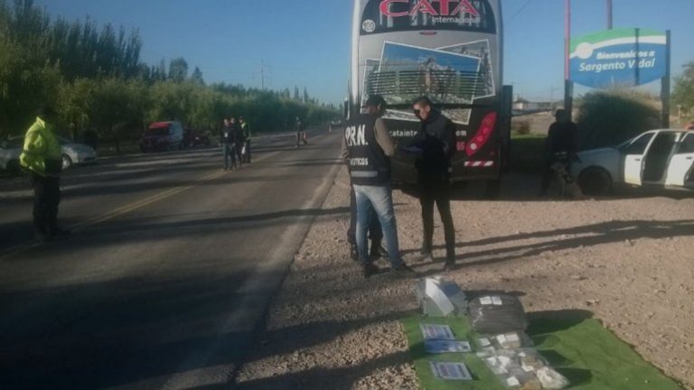 Secuestraron 4 kilos y medio de marihuana en un colectivo