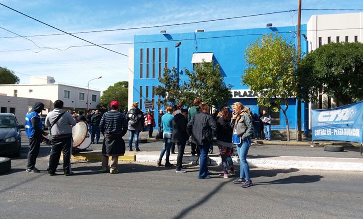 protesta-municipales-plaza Archivo