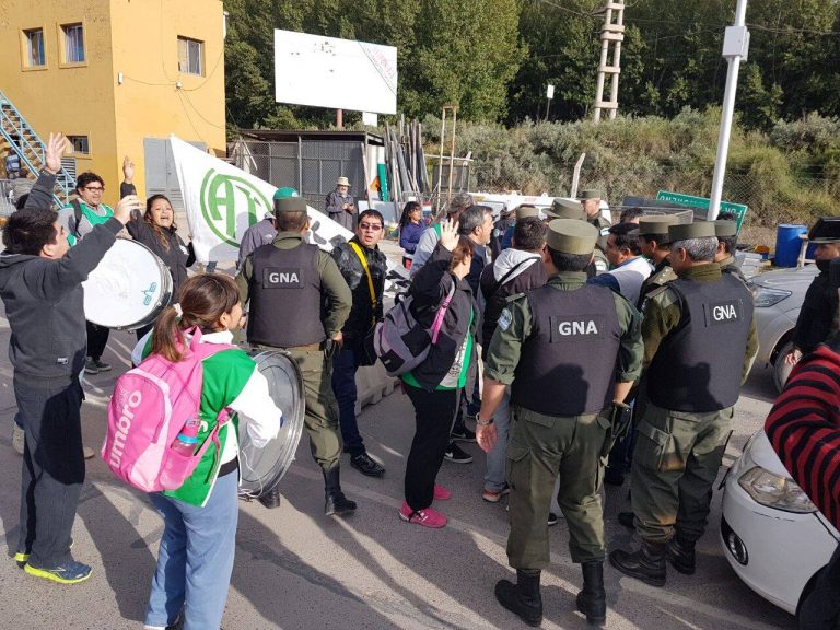 Corte total y tensión en el puente carretero