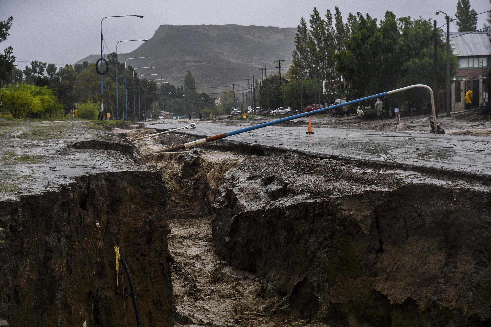 Fuertes-lluvias-agravan-la-situacion-en-Comodoro-Rivadavia-SF-9