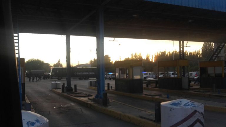 Gendarmería vuelve a decir presente en el puente carretero