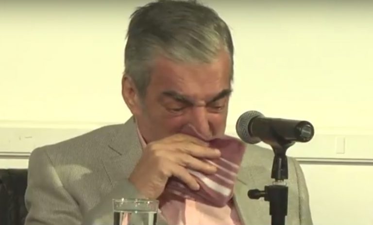 Chubut: El gobernador pidió licencia por problemas de salud y se quebró