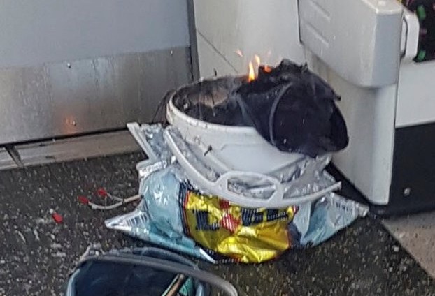 048ddb930504410570075a0b9951d758_XL Artefacto que explotó dentro del metro en Londres.