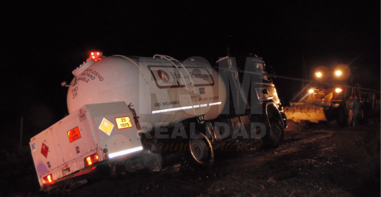 Un camión con zepellin sufrió un accidente pero no hubo fuga de gas
