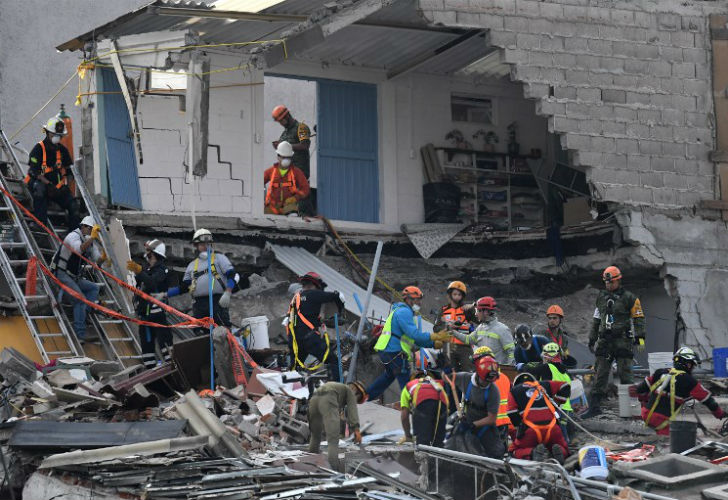 el-temblor-se-produjo-mientras-se-producian-tareas-de-rescate-del-sismo-anterior
