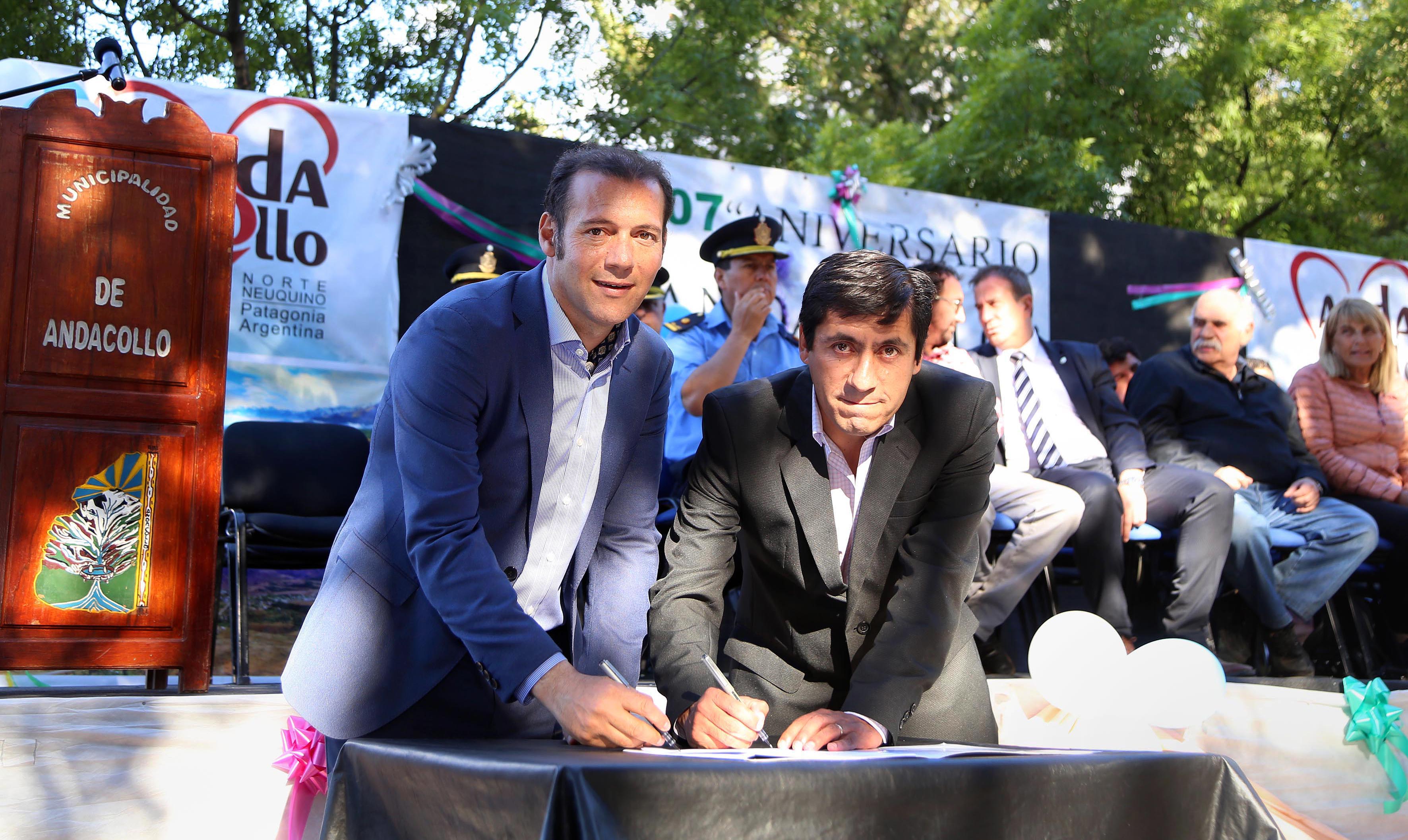 Neuquen 26-10-2017 El gobernador Omar Gutíerrez participó del