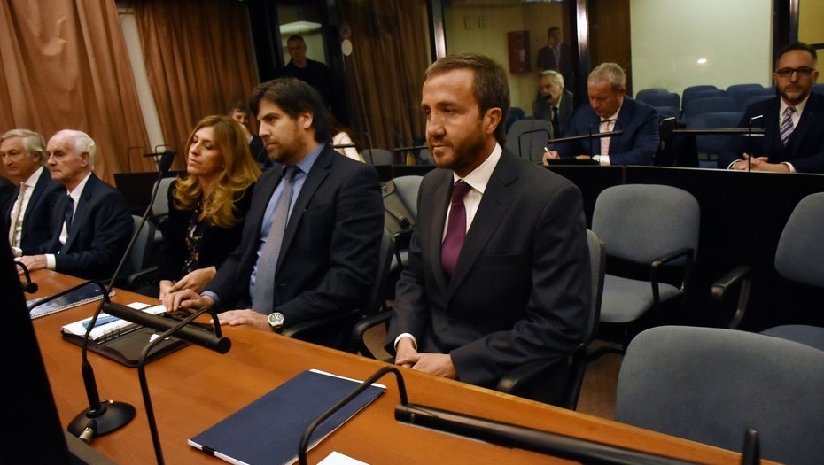 HJxw9XfWhW_930x525
