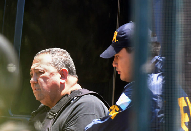 1208-luis-delia-detenido