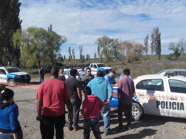 Cerca de 40 familias realizaron una toma en Valentina Sur