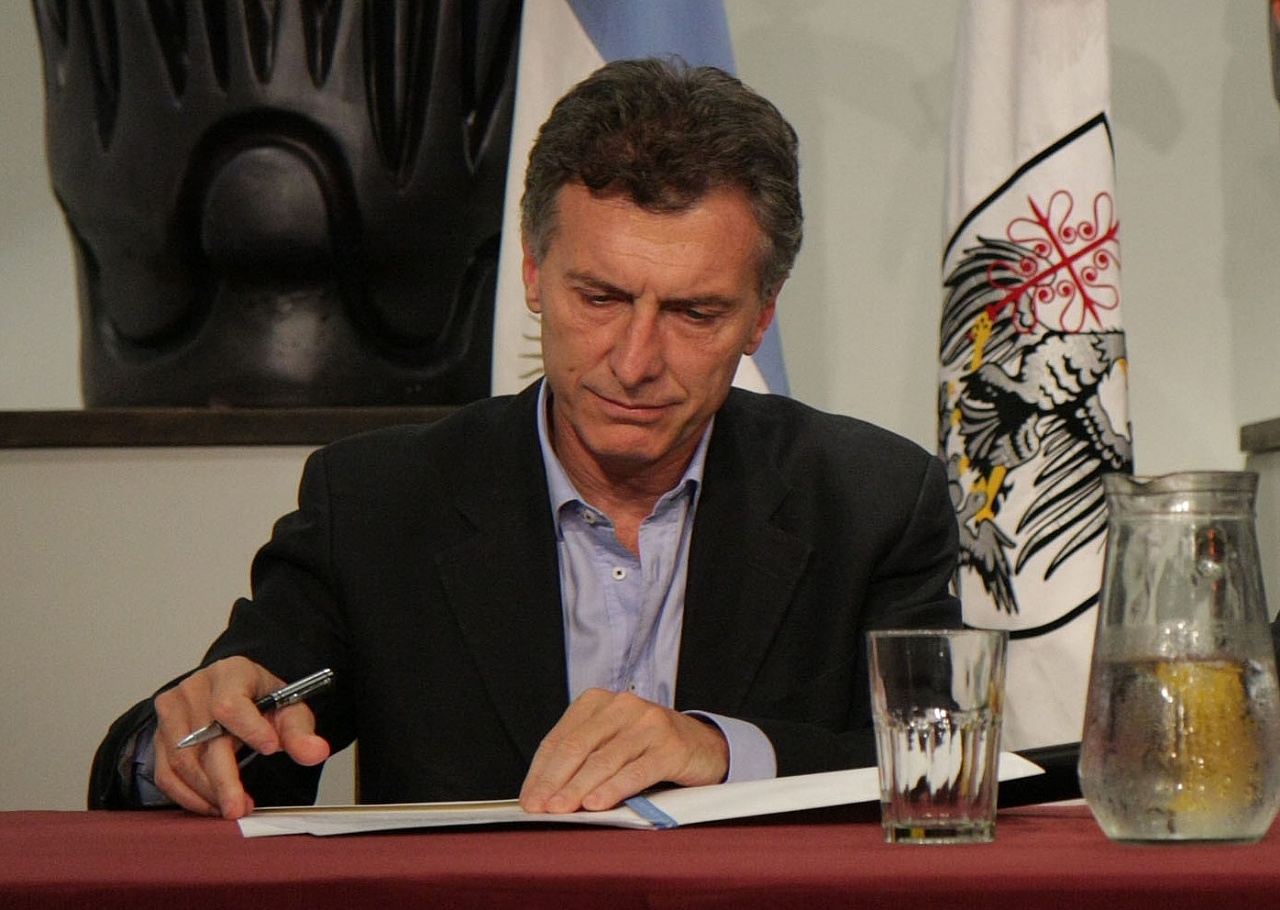 macri-firma-00001