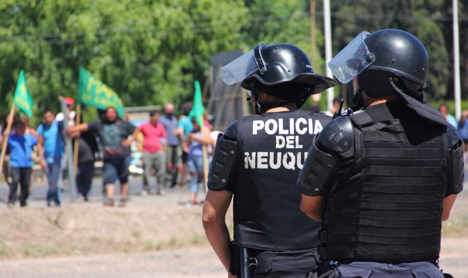 policia-basura