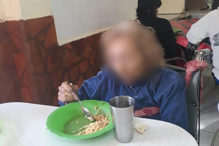 abuelos Gentileza.