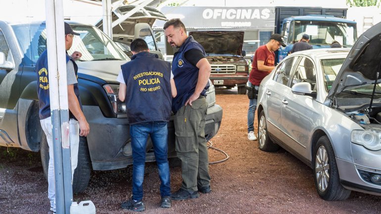 policia Gentileza LM Cipolletti.