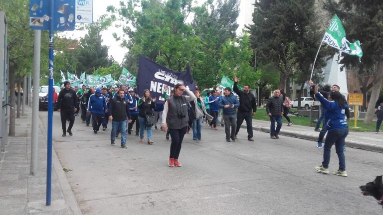 Los gremios marcharon por el centro de la ciudad