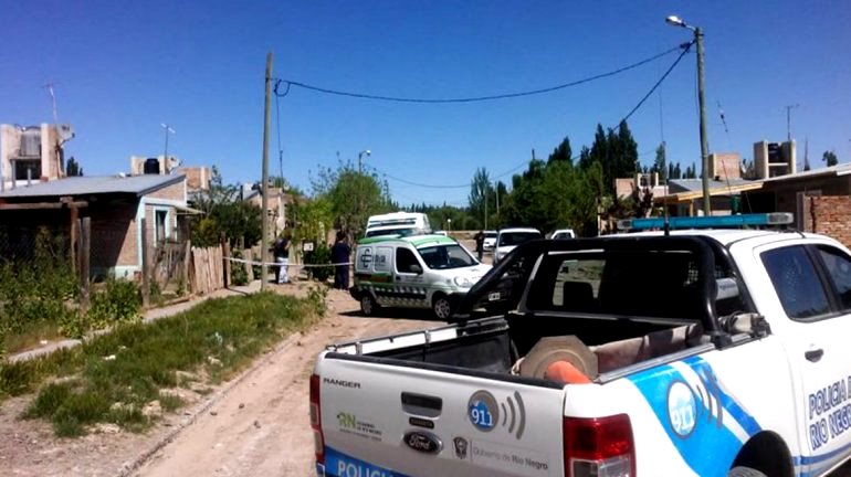 policia Gentileza LM Cipolletti.