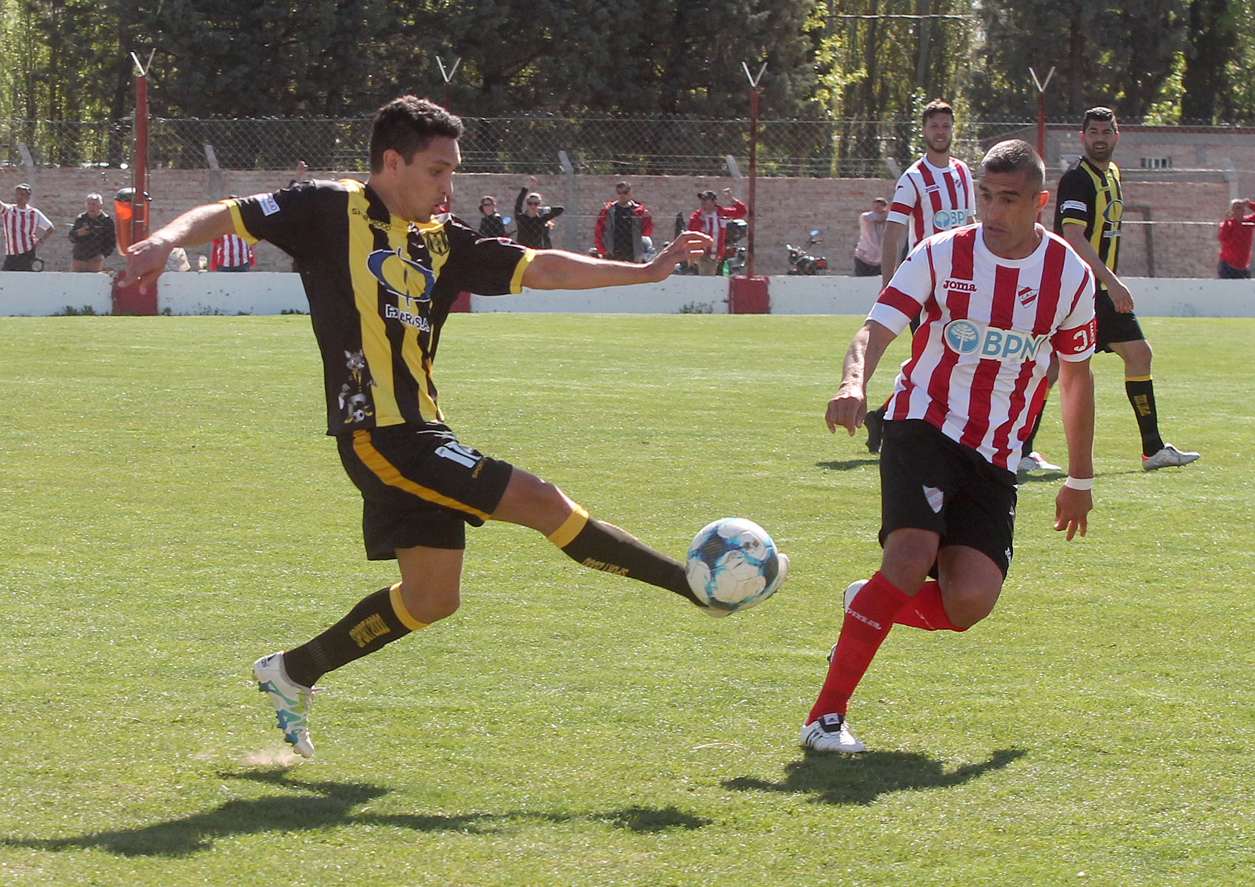 NF002-NEUQUÉN.Independiente-vs-Pto-Madryn-Federal-A-FOTO-Oscar-Livera