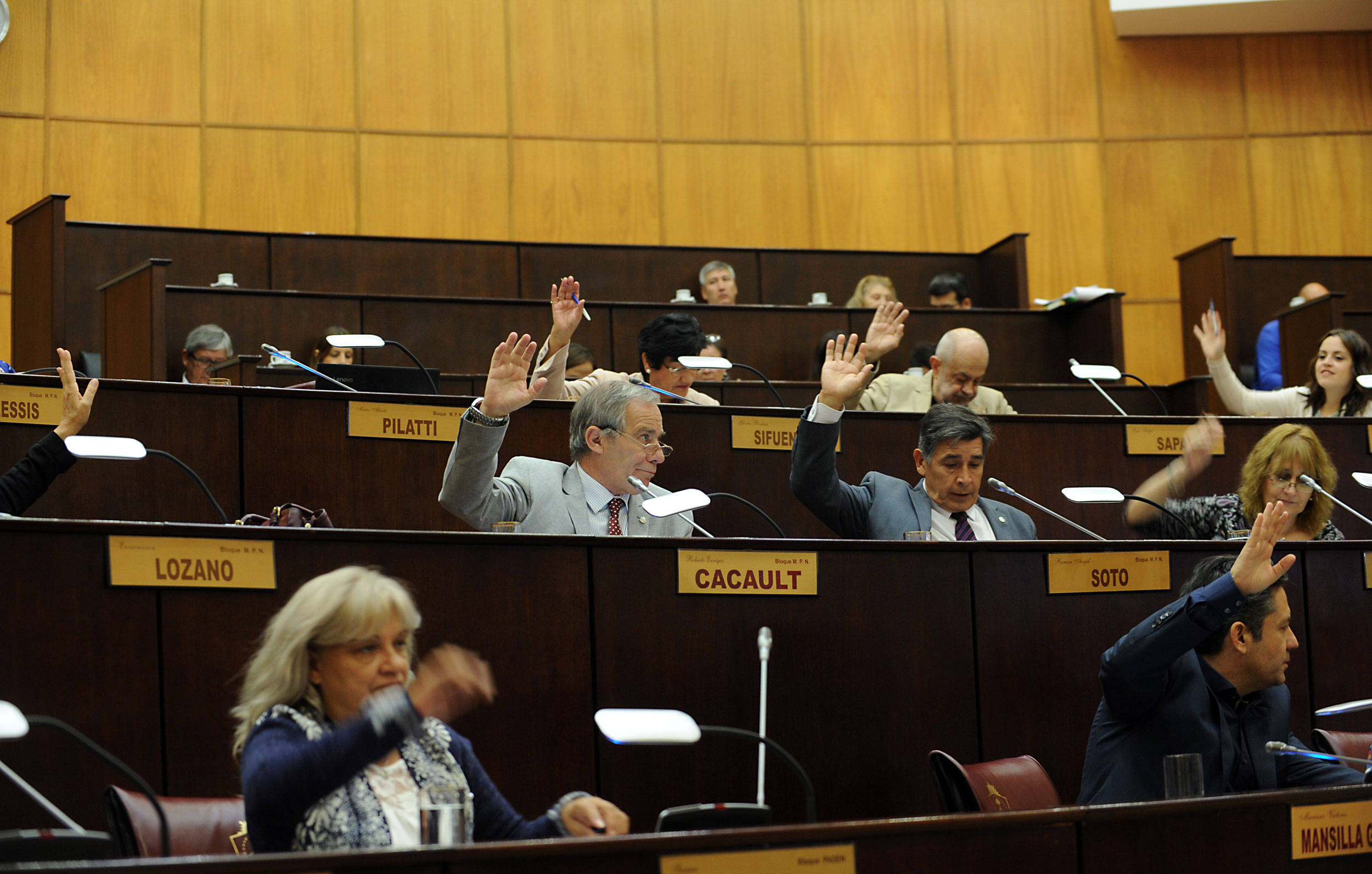 10327Sesion100419-09 (1)
