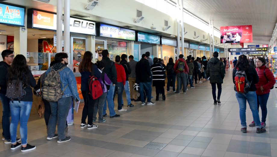 24-04-2019 NEUQUEN - FUROR POR UN TRABAJO DE INPECTOR DE TRANSIT