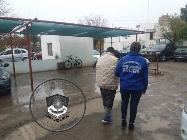 POLICIA