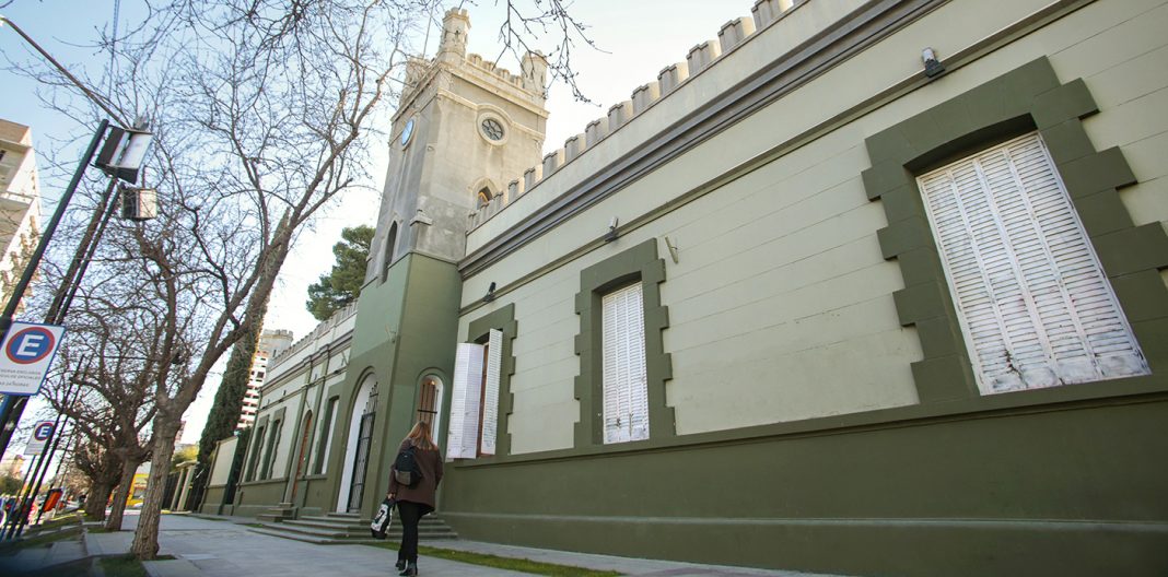 WEB-Frente-de-casa-de-gobierno_9823-1068x528