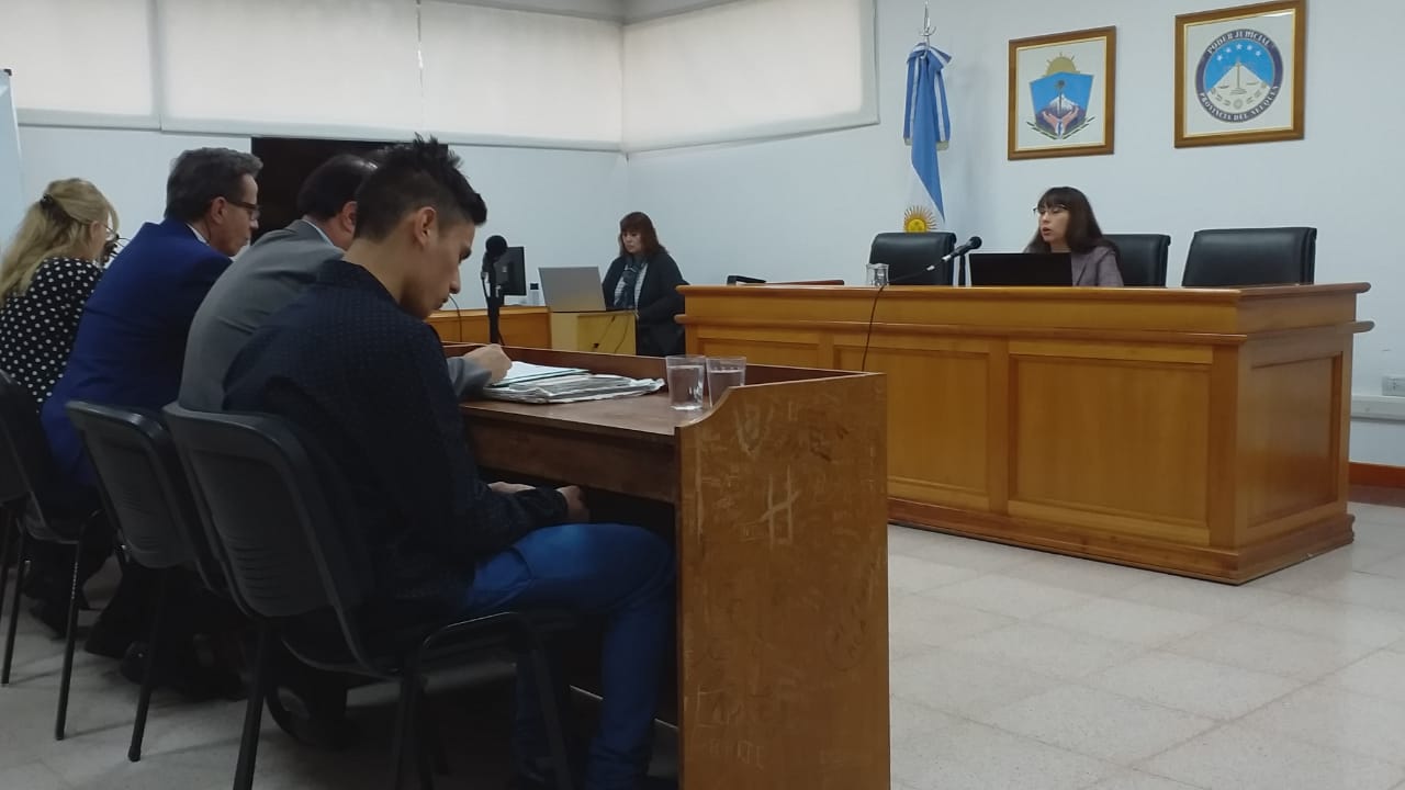 juicio Gentileza Cutral Co al Instante.