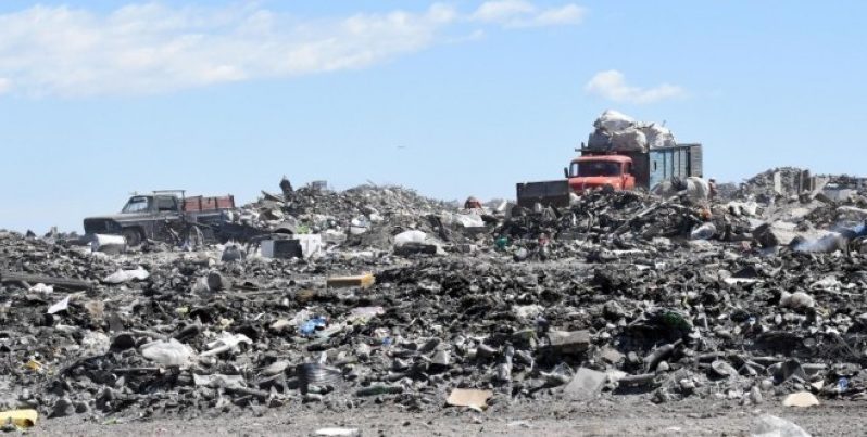 basural-Viedma-e1536283878533