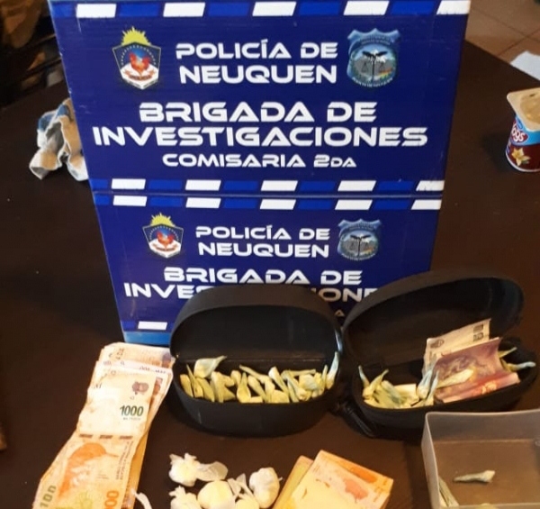 e270a9d9357220d0a2dc777f6c94d567_XL