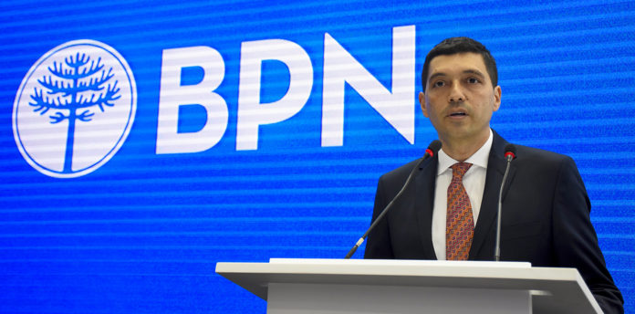 NQN 07-12-2016...El Gobernador Omar Gutierrez Inauguró la Torre