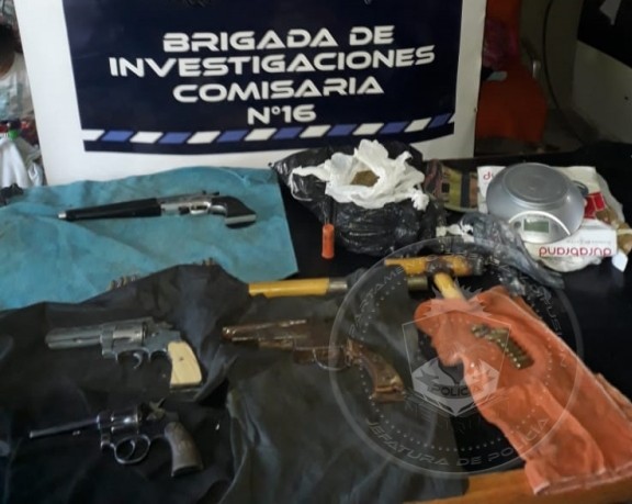 16d19f95a49d42676bdaf484454a6356_XL_1