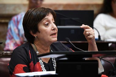 3175903w380