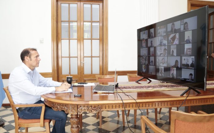 omar-teleconferencia-scaled