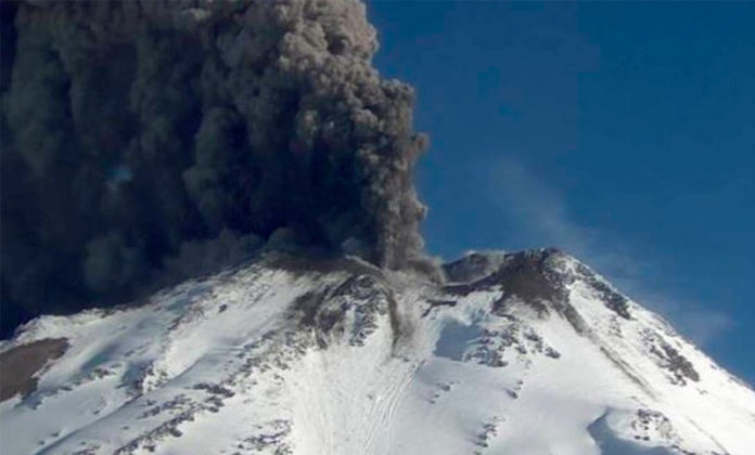 alerta-por-explosión-en-el-volcán-Nevados-de-Chillán