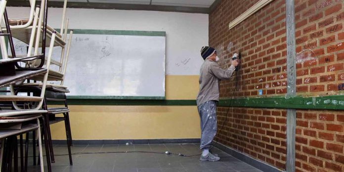 Mantenimiento-Escuelas