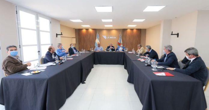 alberto-gobrnadores-la-riojajpeg