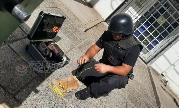 Policia