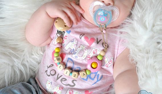983e5f50f97515e5f256ccf491810921--pacifier-holder-pacifier-clips