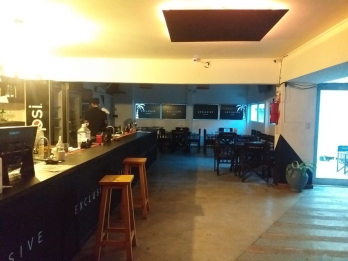 bar