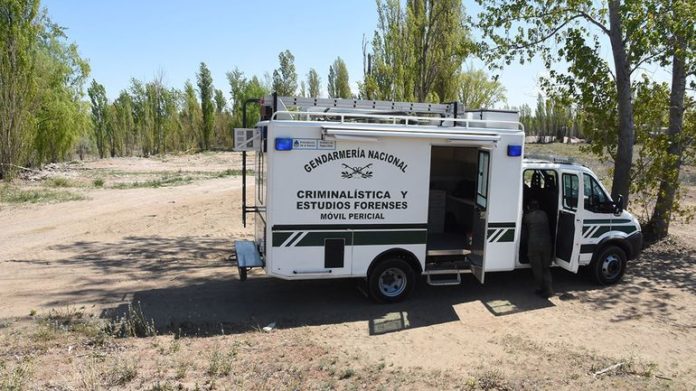 sfp-encuentran-restos-humanos-chacra-calle-rio-senger-1500-gendarmeria-atento-caso-avalos-5jpg