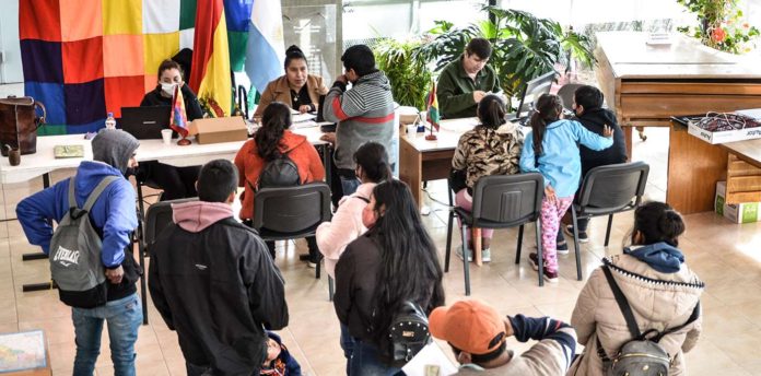 web-Comunidad-Boliviana-en-la-región-DHN_3587